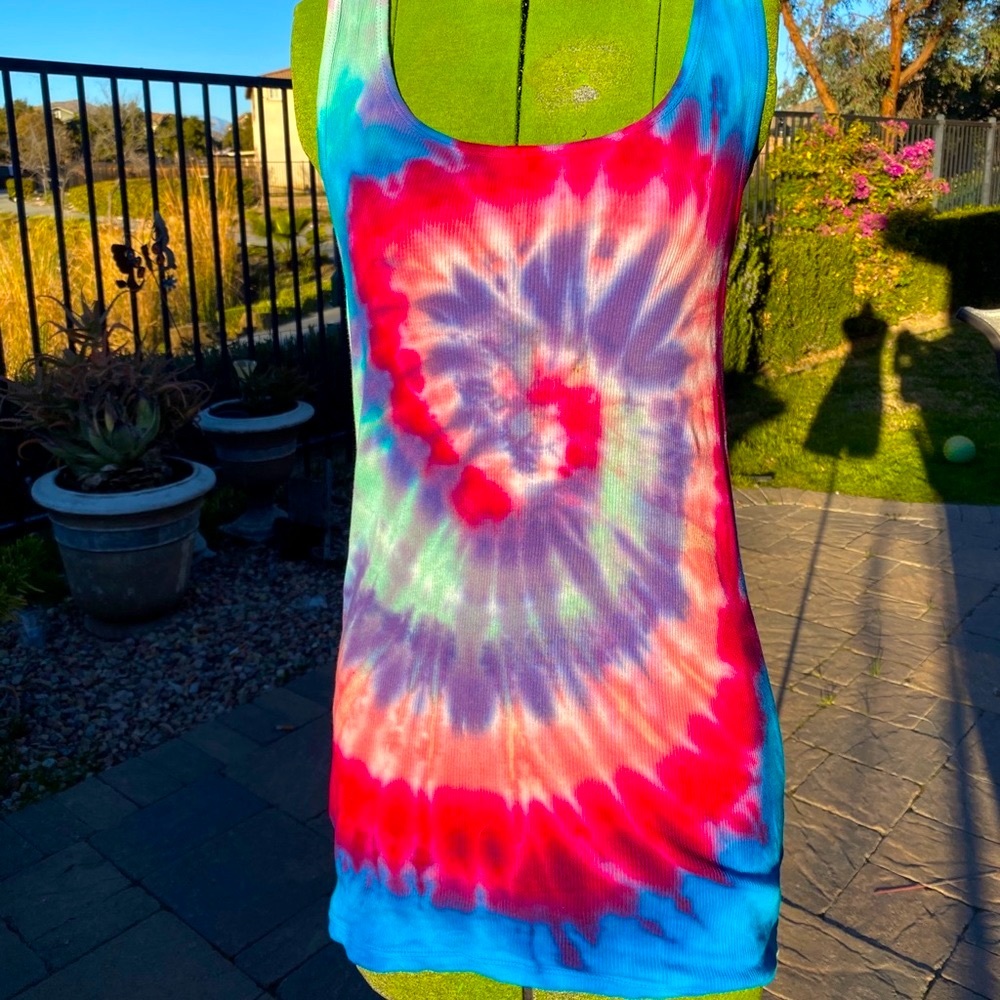 ❗️Custom Tie Dye❗️🌈 Tank Top